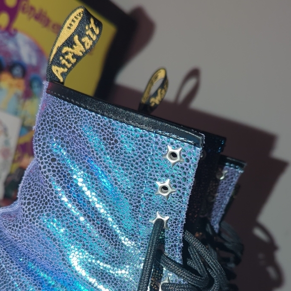 Iridescent Lace-Up Boots - Picture 11 of 11